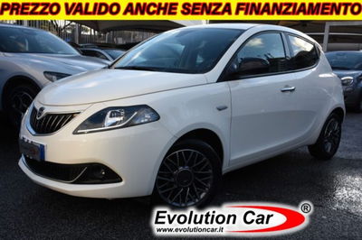 Lancia Ypsilon 1.0 FireFly 5 porte S&S Hybrid Gold Plus usata