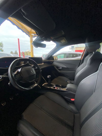 Peugeot 2008 BlueHDi 100 S&S GT Line (13)