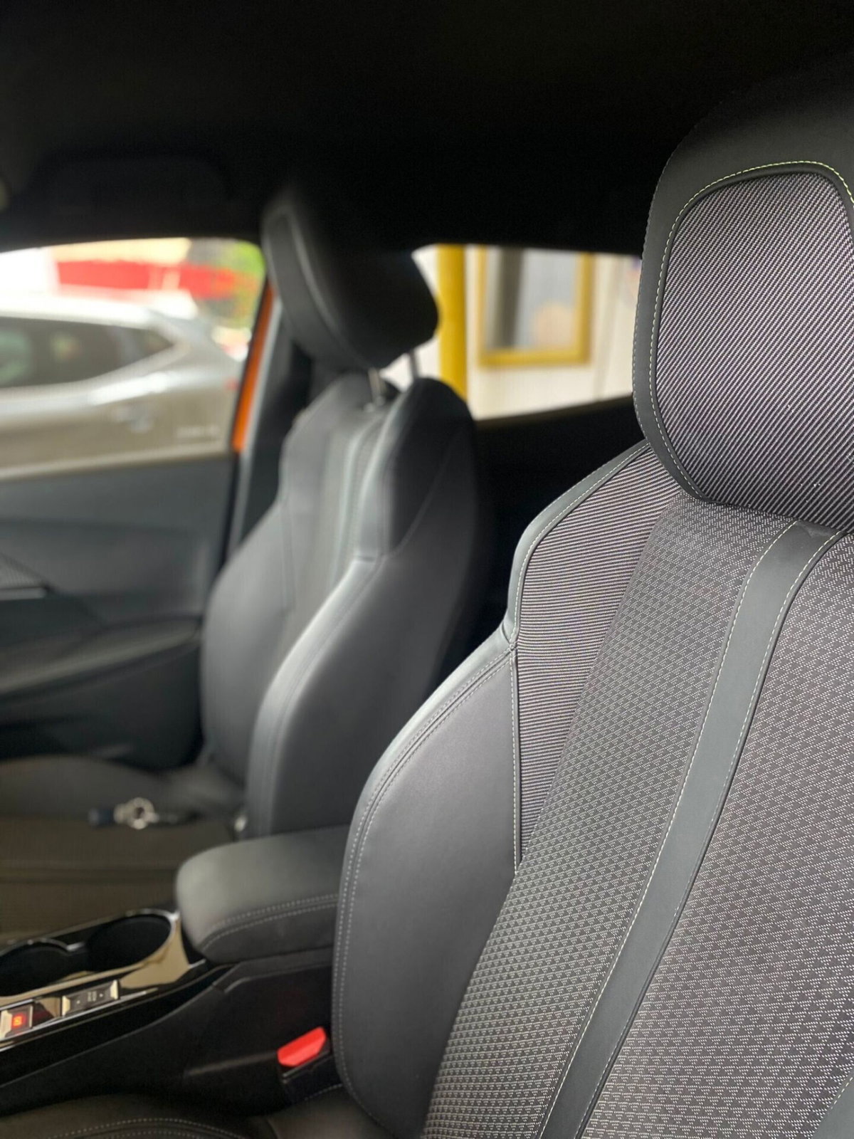 Peugeot 2008 BlueHDi 100 S&S GT Line (15)