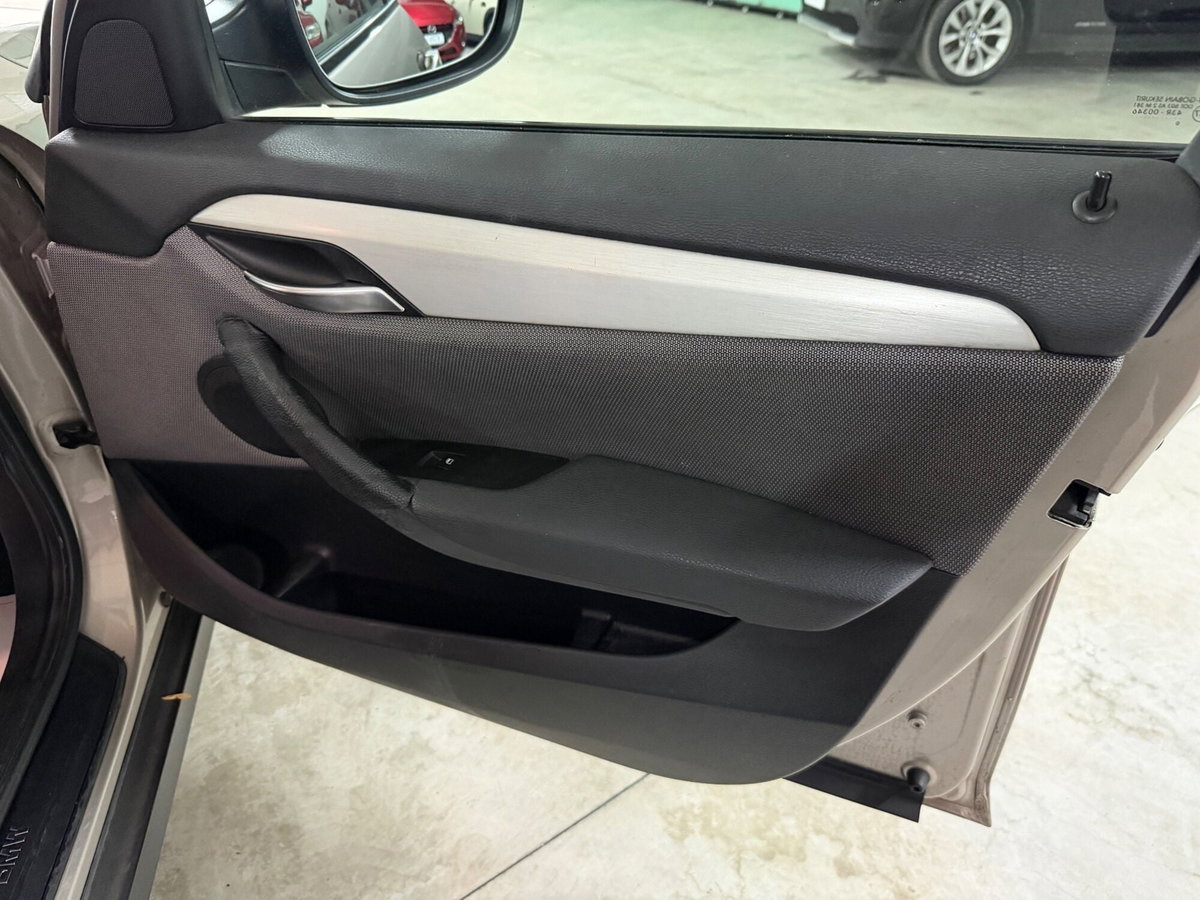 BMW X1 xDrive20d Futura (17)