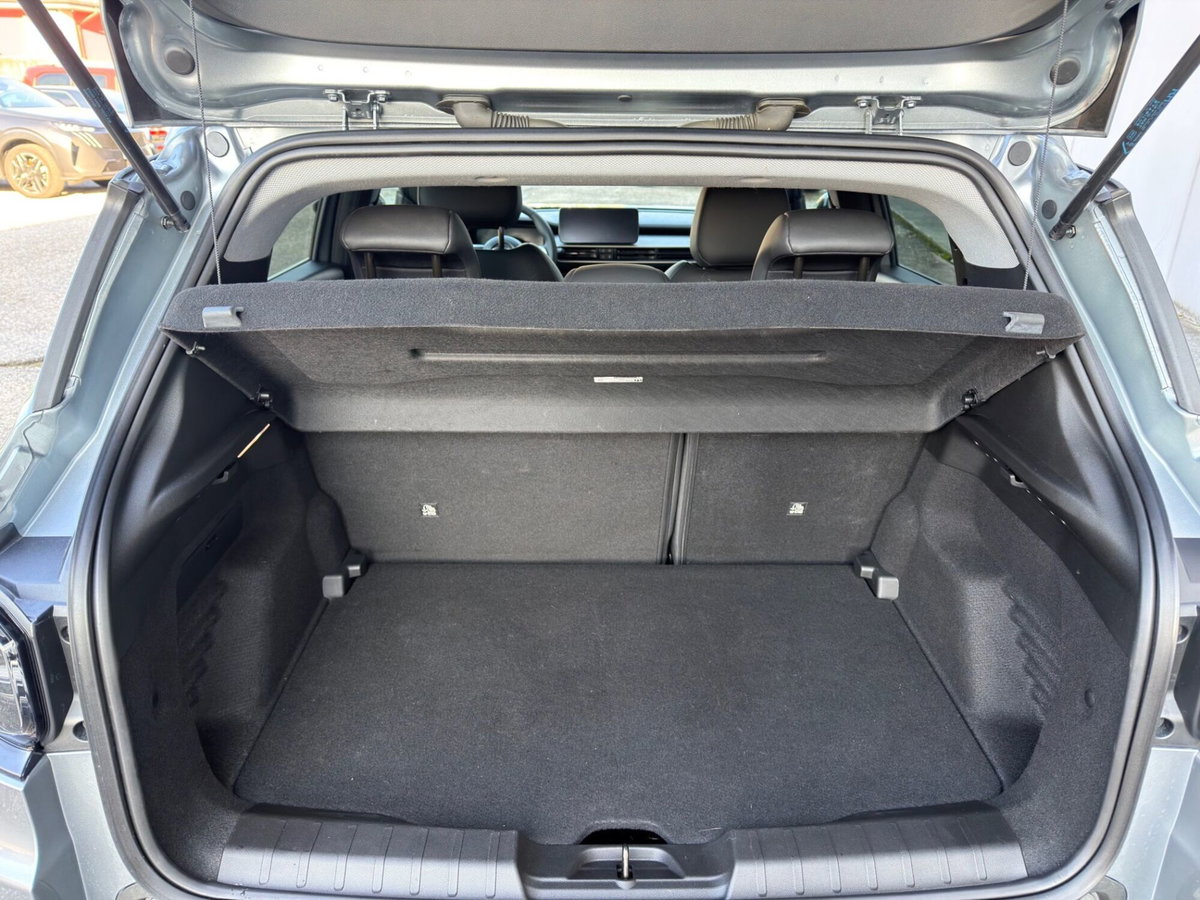 Jeep Avenger 1.2 turbo Summit fwd 100cv (10)