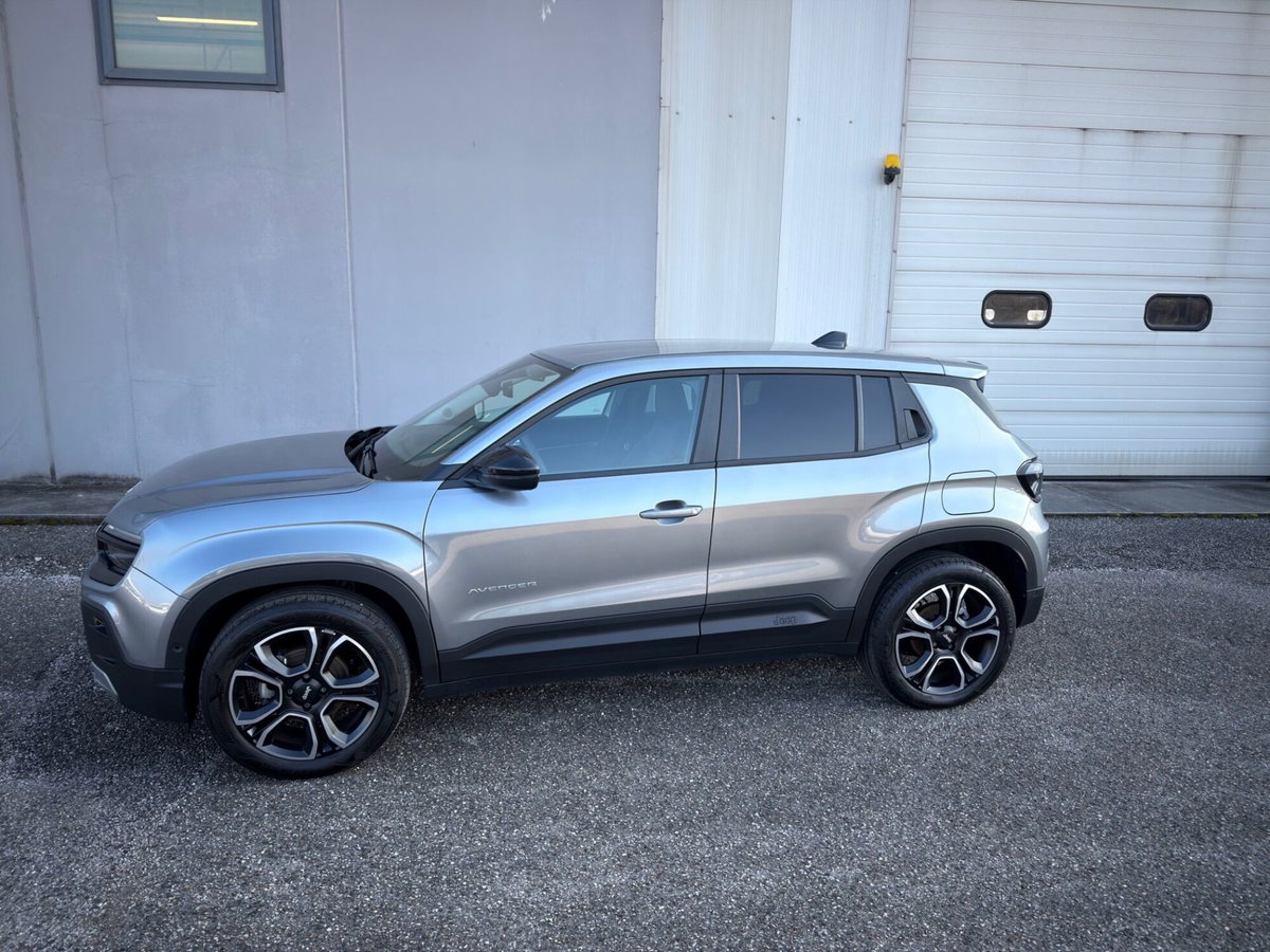 Jeep Avenger 1.2 turbo Summit fwd 100cv (2)