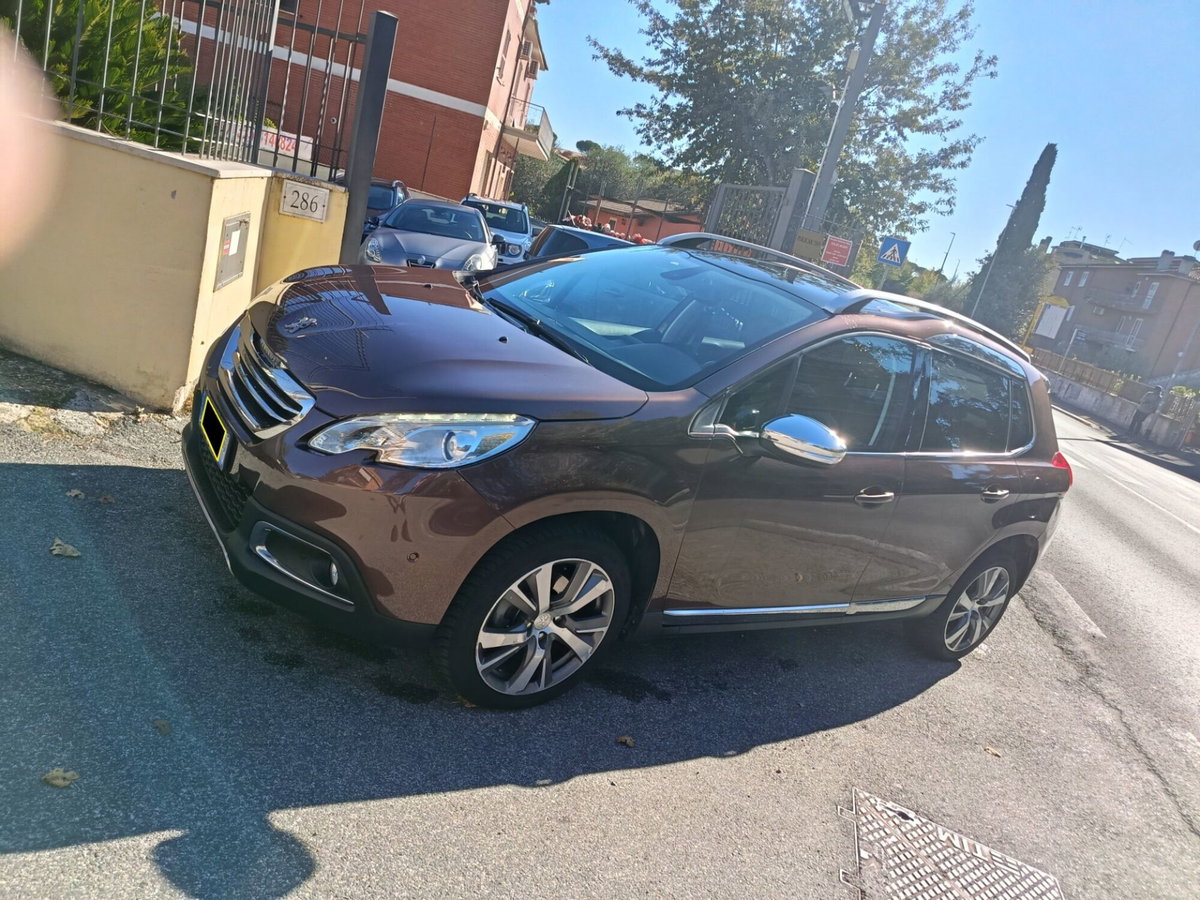 Peugeot 2008 VTi 120CV Allure