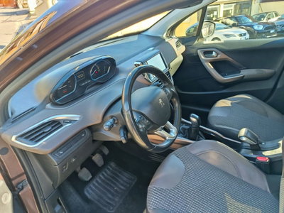 Peugeot 2008 VTi 120CV Allure (12)