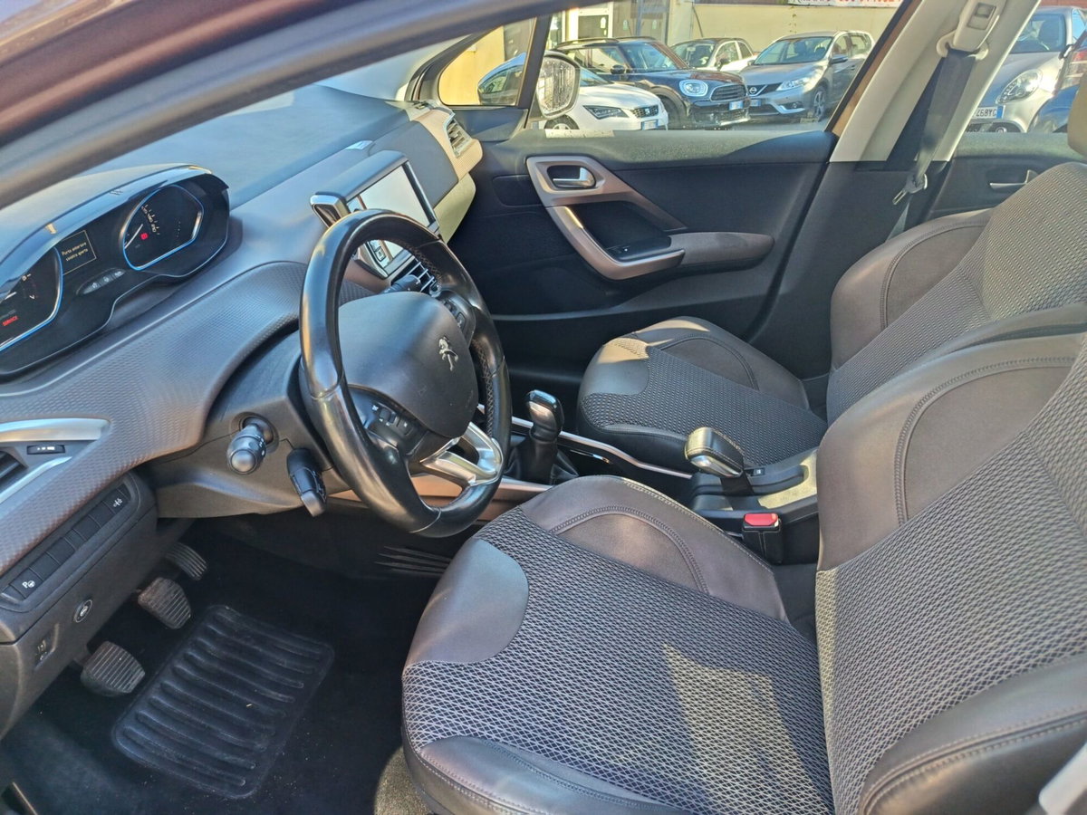 Peugeot 2008 VTi 120CV Allure (13)