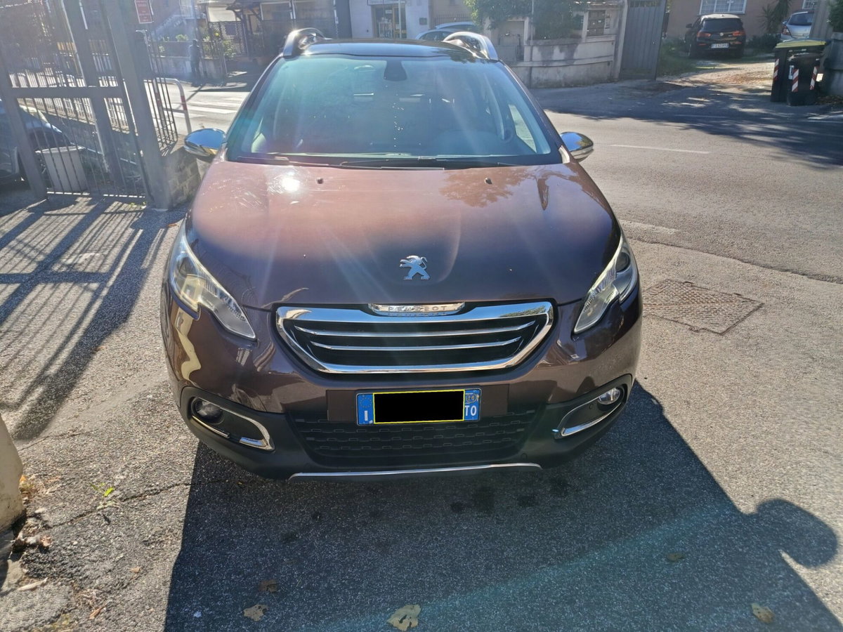 Peugeot 2008 VTi 120CV Allure (4)