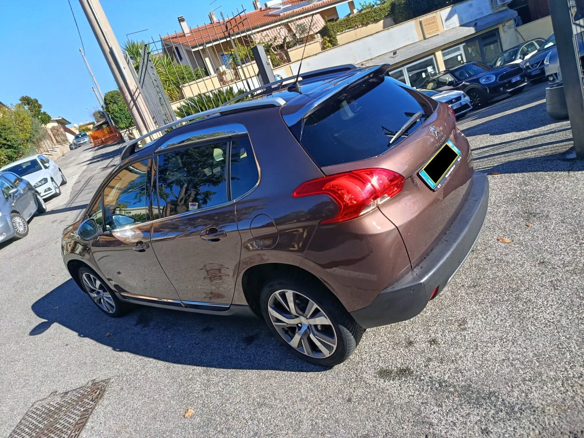 Peugeot 2008 VTi 120CV Allure (6)