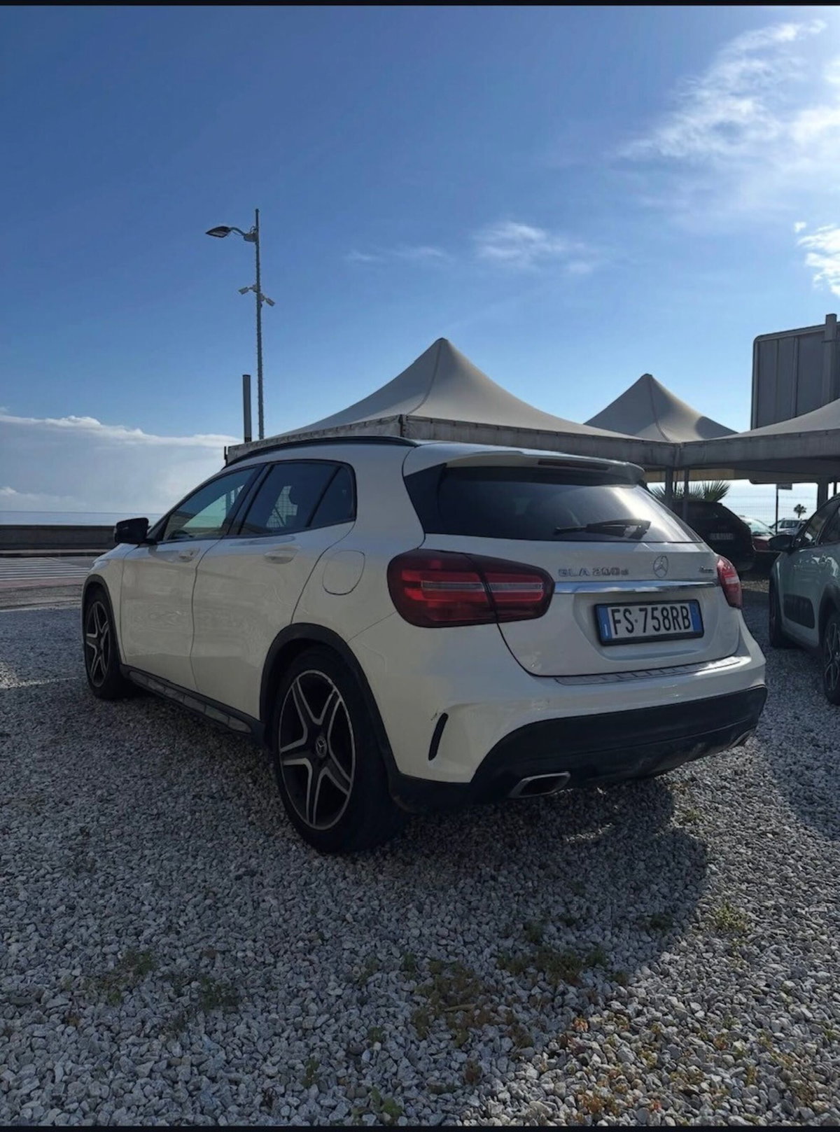 Mercedes-Benz GLA SUV 200 d Automatic 4Matic Premium (2)