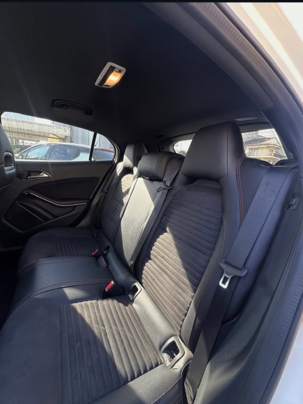 Mercedes-Benz GLA SUV 200 d Automatic 4Matic Premium (7)