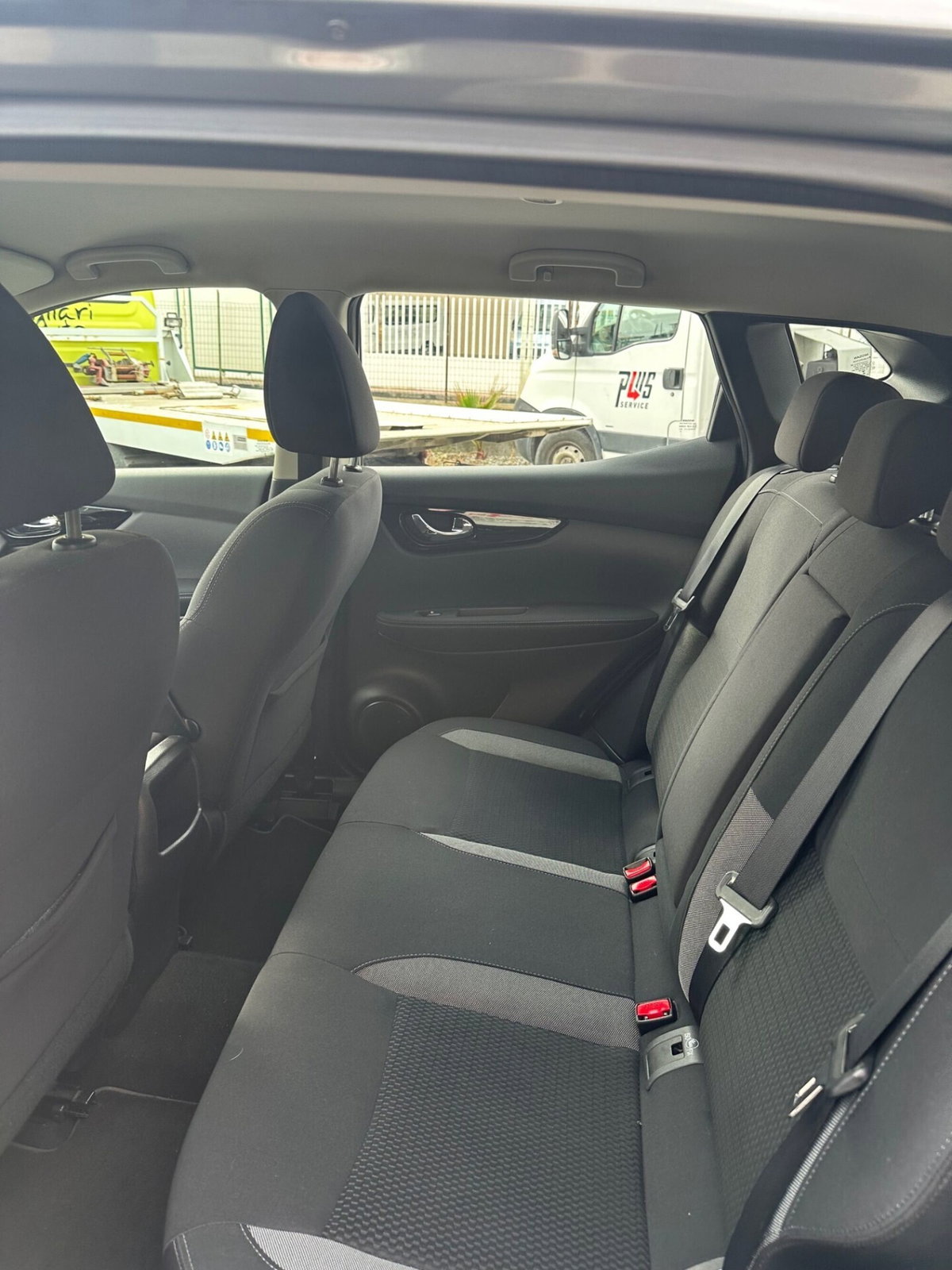 Nissan Qashqai 1.5 dCi Acenta (9)