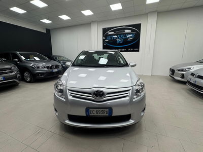 Toyota Auris 1.4 D-4D 5 porte Sol usata