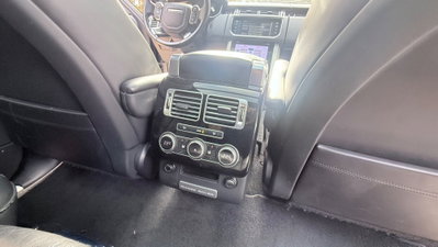 Land Rover Range Rover 3.0 TDV6 Vogue (2)