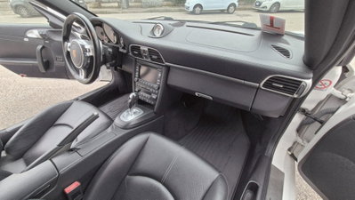 Porsche 911 Cabrio Carrera 4 GTS (11)