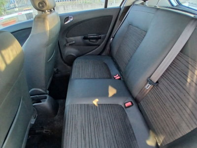 Opel Corsa 1.3 CDTI 5 porte (14)