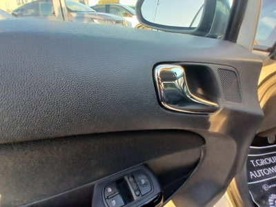 Opel Corsa 1.3 CDTI 5 porte (15)
