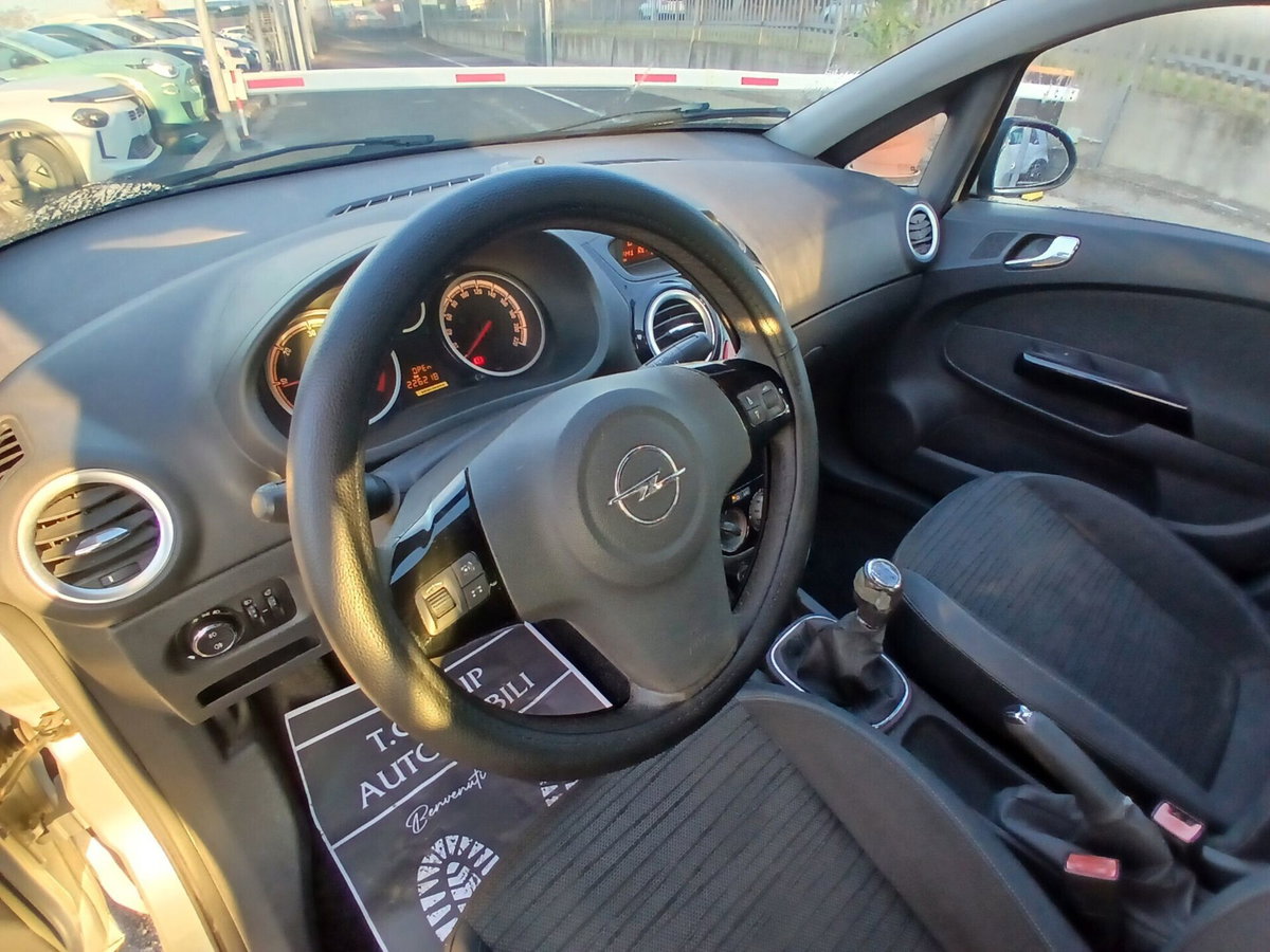Opel Corsa 1.3 CDTI 5 porte (17)