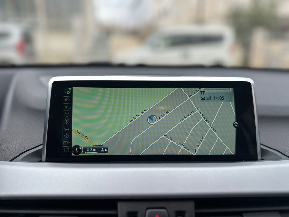 BMW X1 sDrive18d Advantage (12)