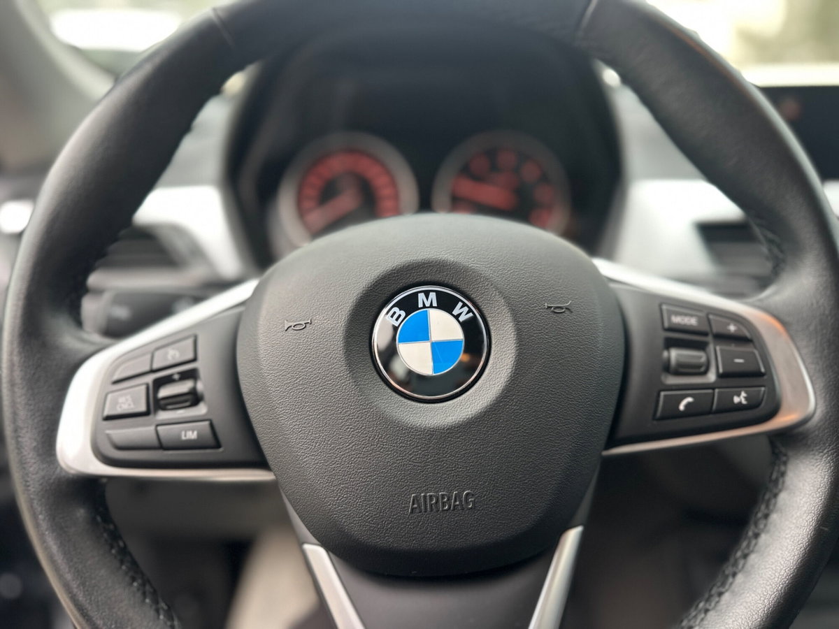 BMW X1 sDrive18d Advantage (15)