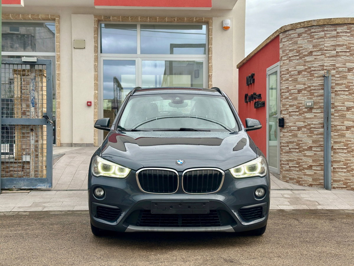 BMW X1 sDrive18d Advantage (2)