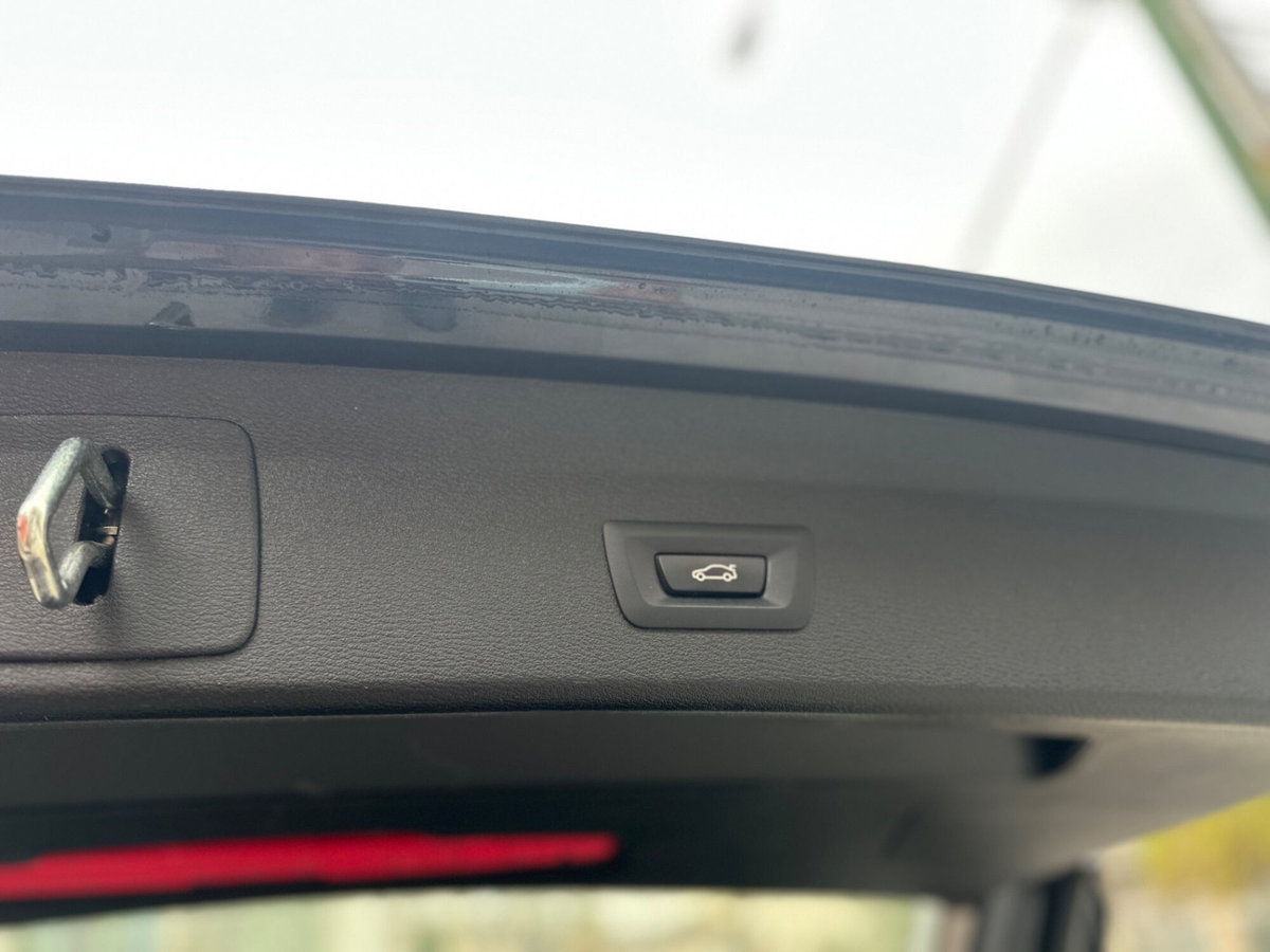 BMW X1 sDrive18d Advantage (20)