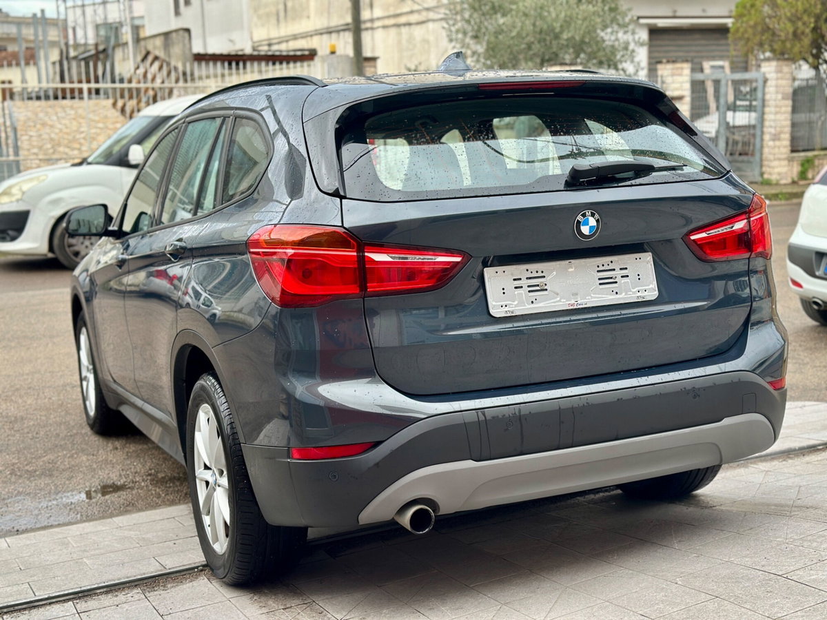 BMW X1 sDrive18d Advantage (6)