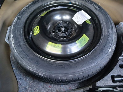 Peugeot 2008 PureTech 130 S&S EAT8 Allure Pack (19)
