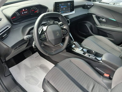 Peugeot 2008 PureTech 130 S&S EAT8 Allure Pack (6)