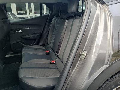 Peugeot 2008 PureTech 130 S&S EAT8 Allure Pack (8)