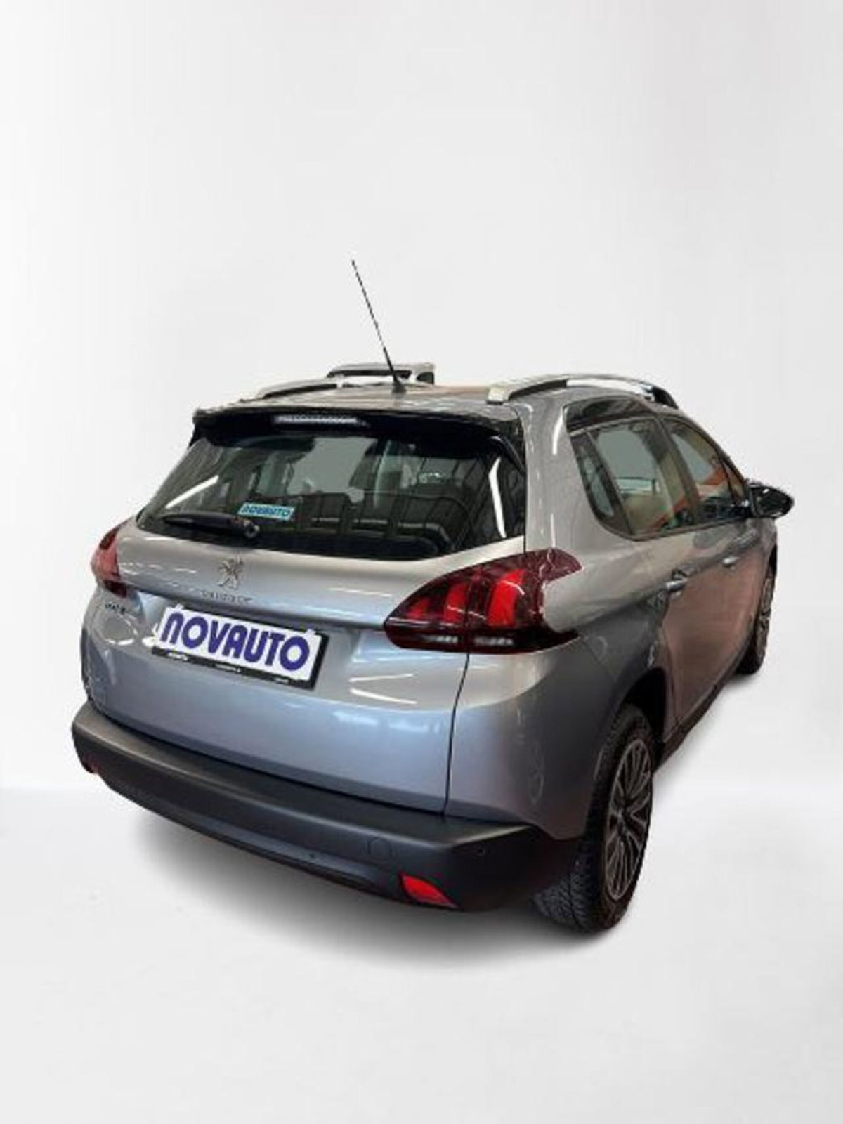 Peugeot 2008 VTi 82CV Active (3)