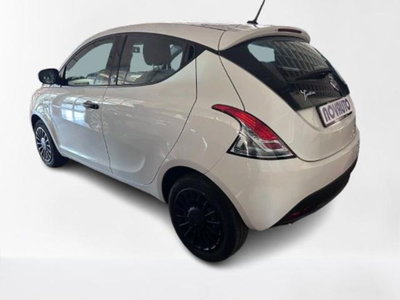 Lancia Ypsilon 1.0 FireFly 5 porte S&S Hybrid Ecochic Silver (5)
