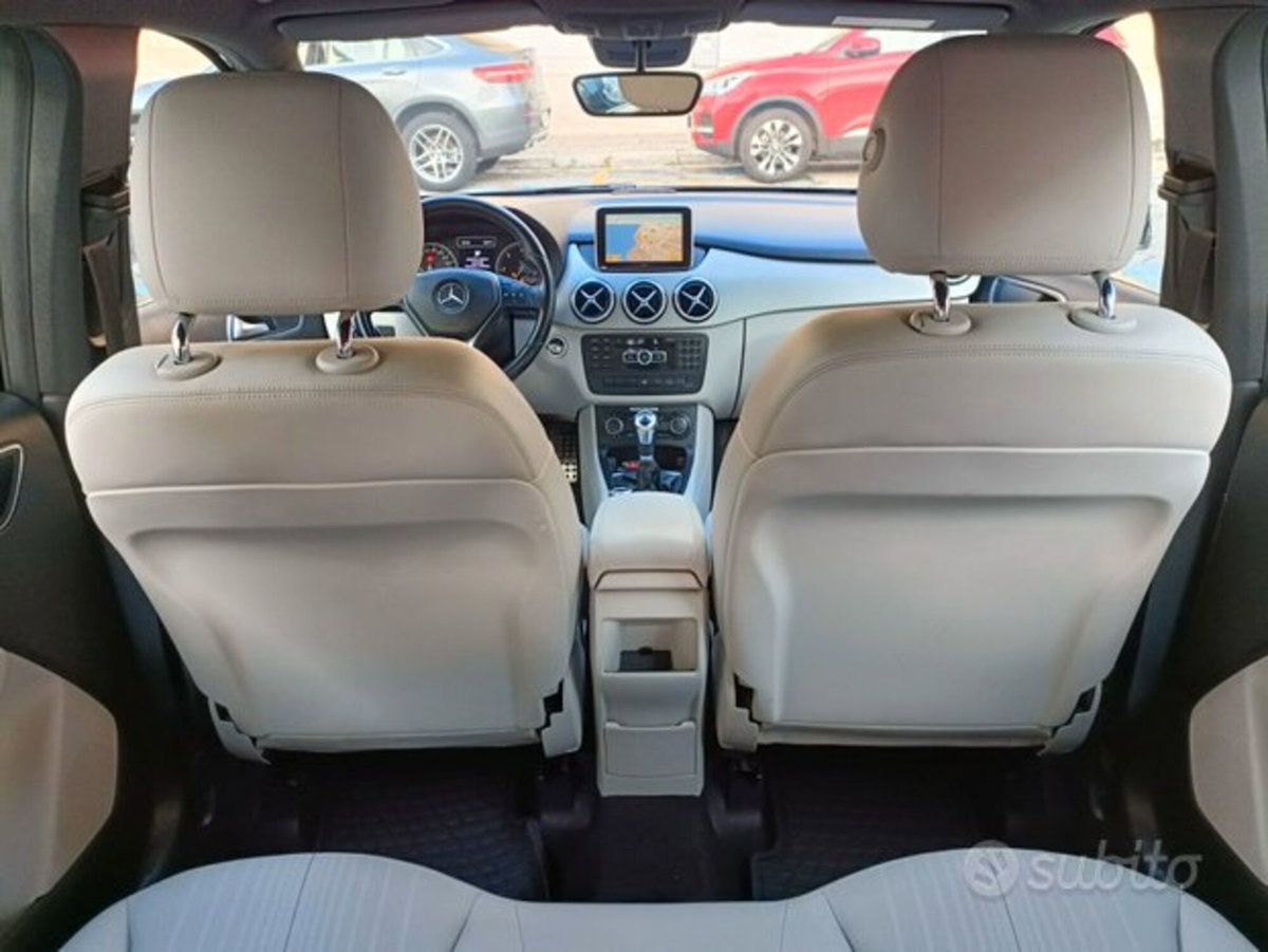 Mercedes-Benz Classe B 200 CDI Executive (9)
