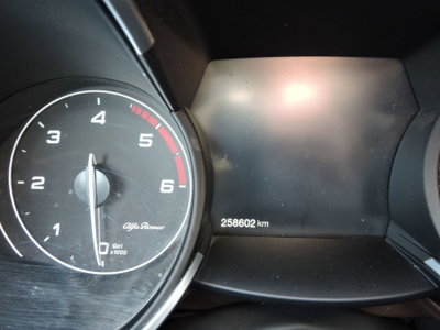Alfa Romeo Stelvio Stelvio 2.2 Turbodiesel 210 CV AT8 Q4 GT Junior (14)