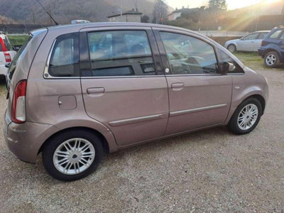 Lancia Musa 1.4 Platino Ecochic GPL (12)