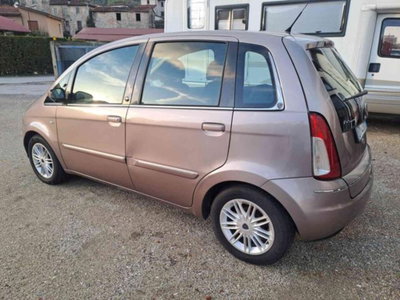Lancia Musa 1.4 Platino Ecochic GPL (8)