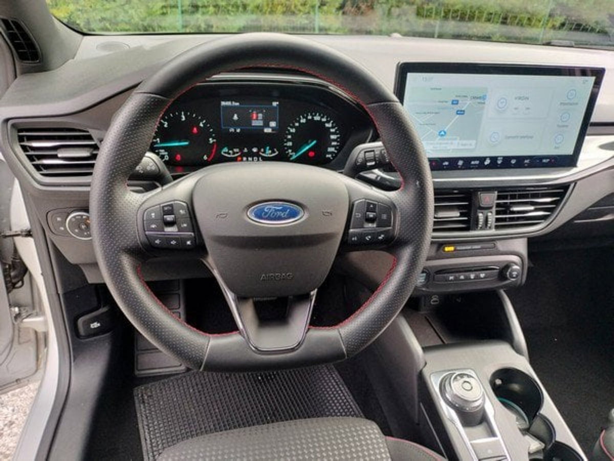 Ford Focus Station Wagon 1.5 ecoblue ST-Line X 115cv auto (16)