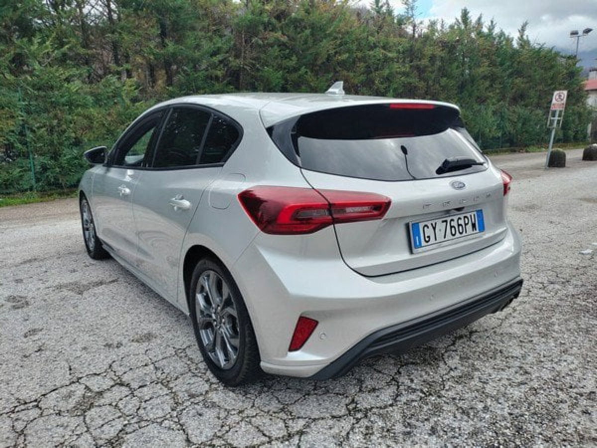 Ford Focus Station Wagon 1.5 ecoblue ST-Line X 115cv auto (9)