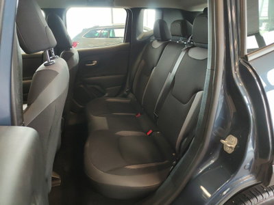 Jeep Renegade 1.5 Turbo T4 MHEV Limited (6)