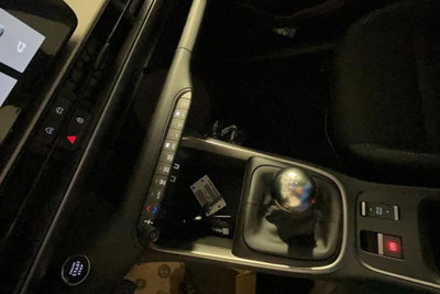 Jeep Avenger 1.2 turbo Summit fwd 100cv (14)