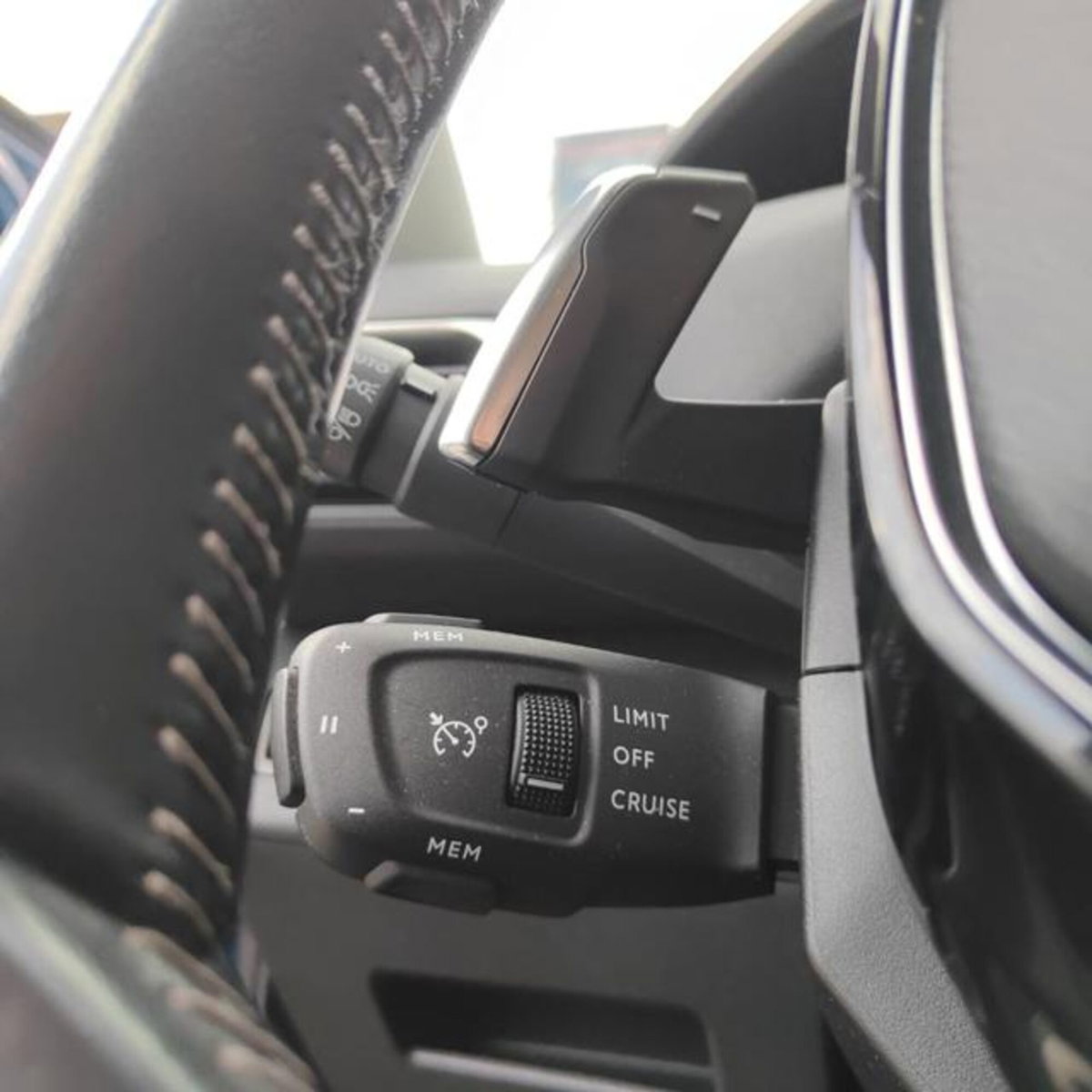 Peugeot 3008 BlueHDi 130 S&S EAT8 Active Pack (16)