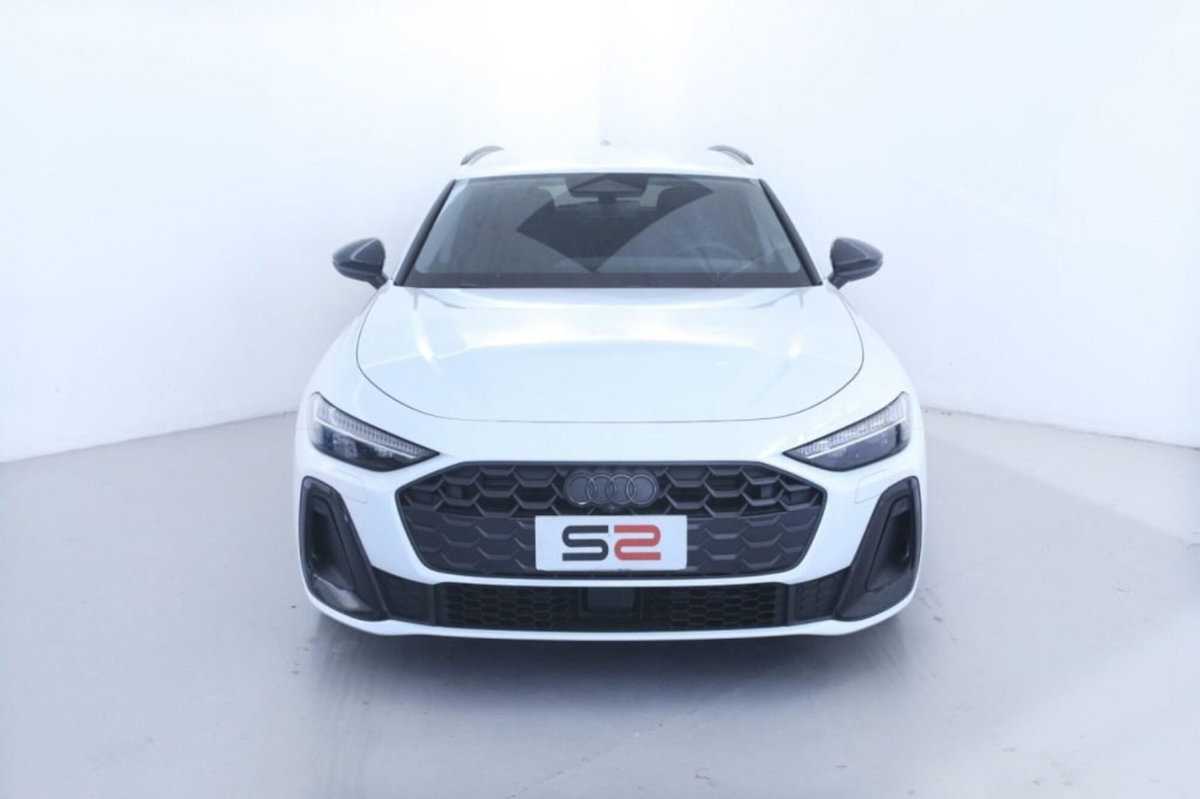 Audi A5 Avant 2.0 tfsi S line edition 150cv s-tronic (2)