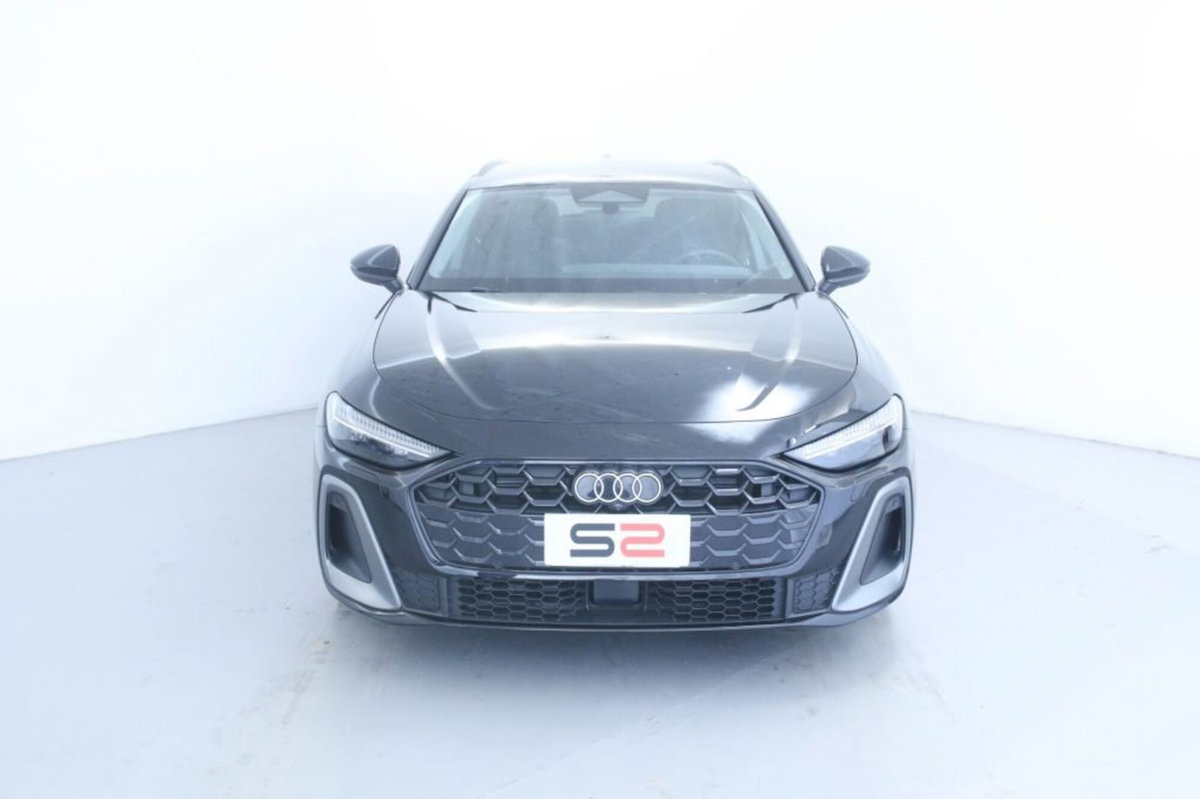 Audi A5 Avant 2.0 tfsi S line edition 150cv s-tronic (2)