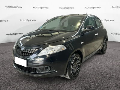 Lancia Ypsilon 1.0 FireFly 5 porte S&S Hybrid Silver Plus usata