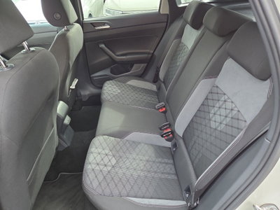 Volkswagen Taigo 1.5 tsi R-Line 150cv dsg (9)