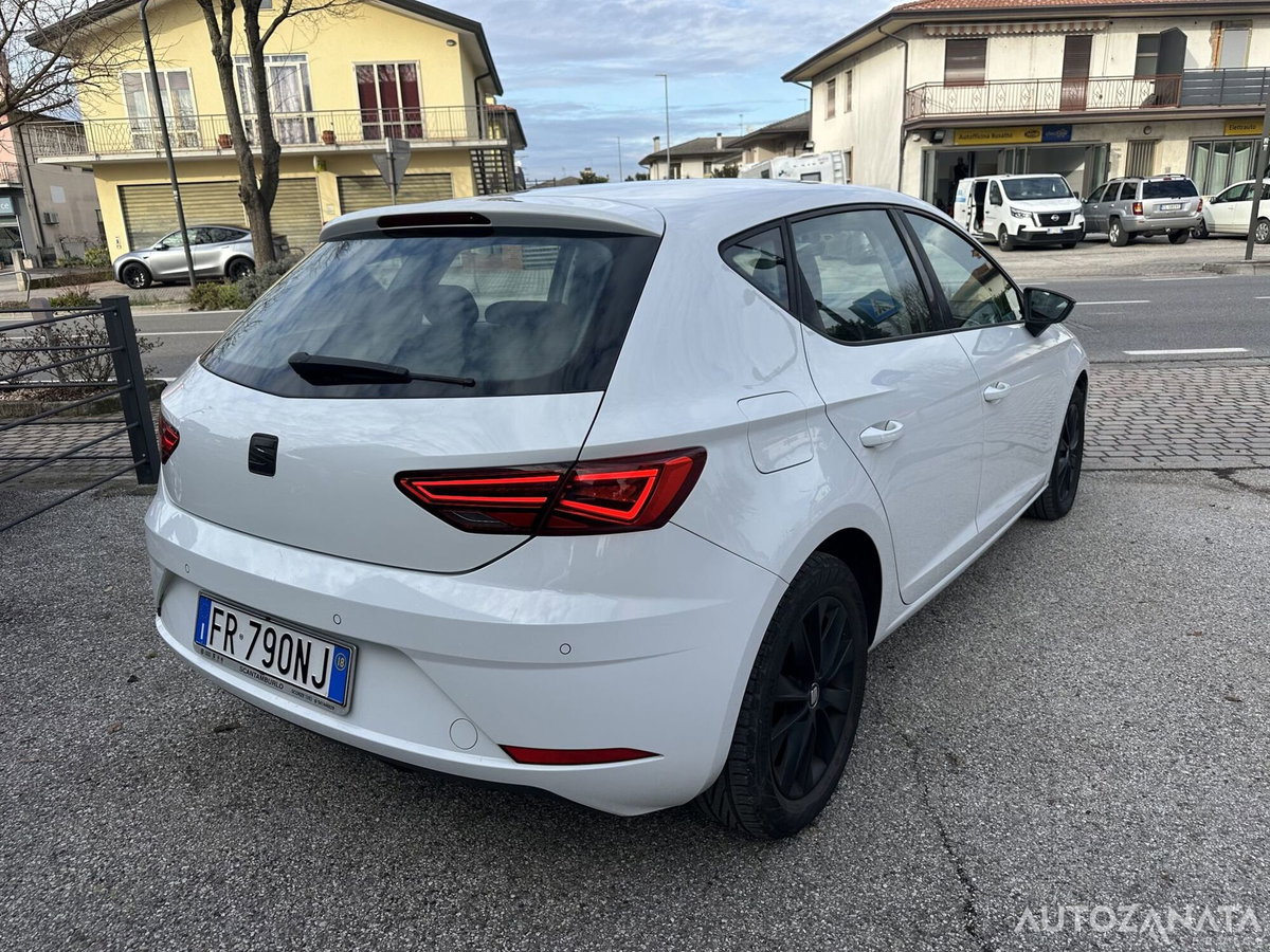 SEAT Leon 1.6 TDI 115 CV 5p. Business (5)