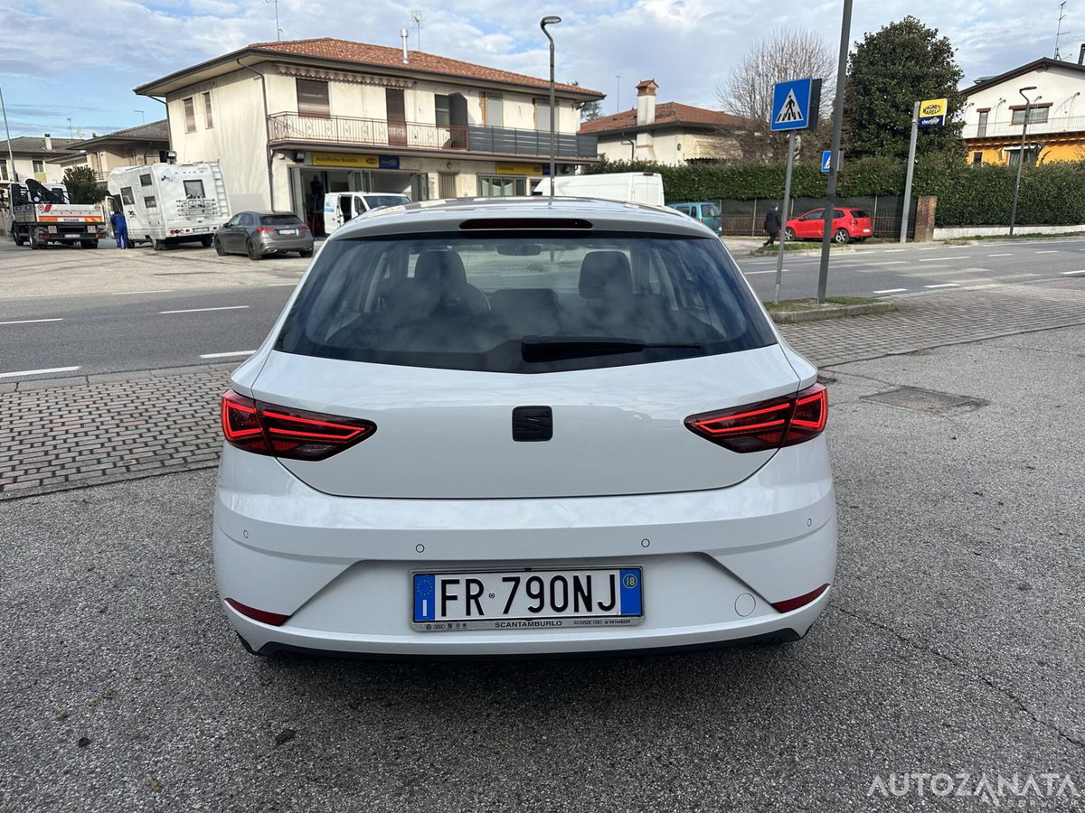SEAT Leon 1.6 TDI 115 CV 5p. Business (6)