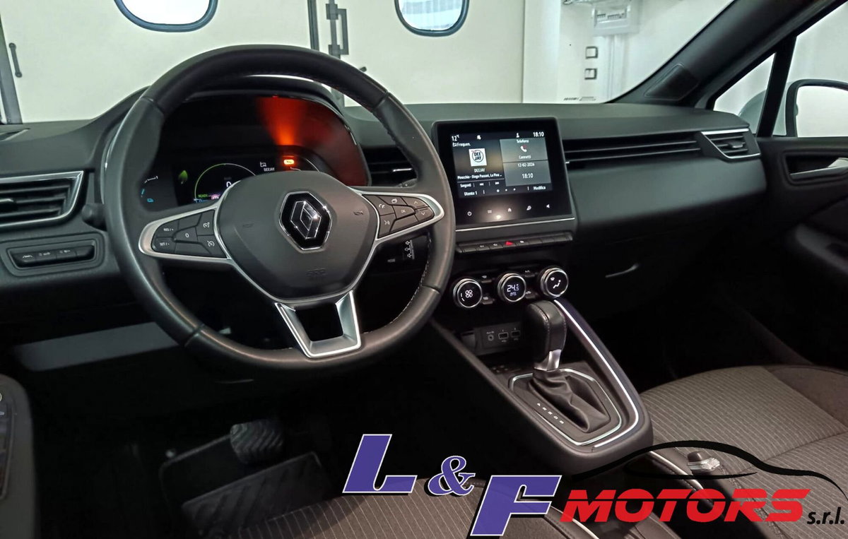 Renault Clio Full Hybrid E-Tech 140 CV 5 porte E-Tech (12)