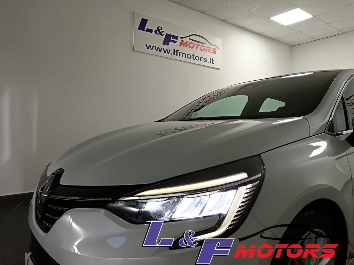 Renault Clio Full Hybrid E-Tech 140 CV 5 porte E-Tech (8)