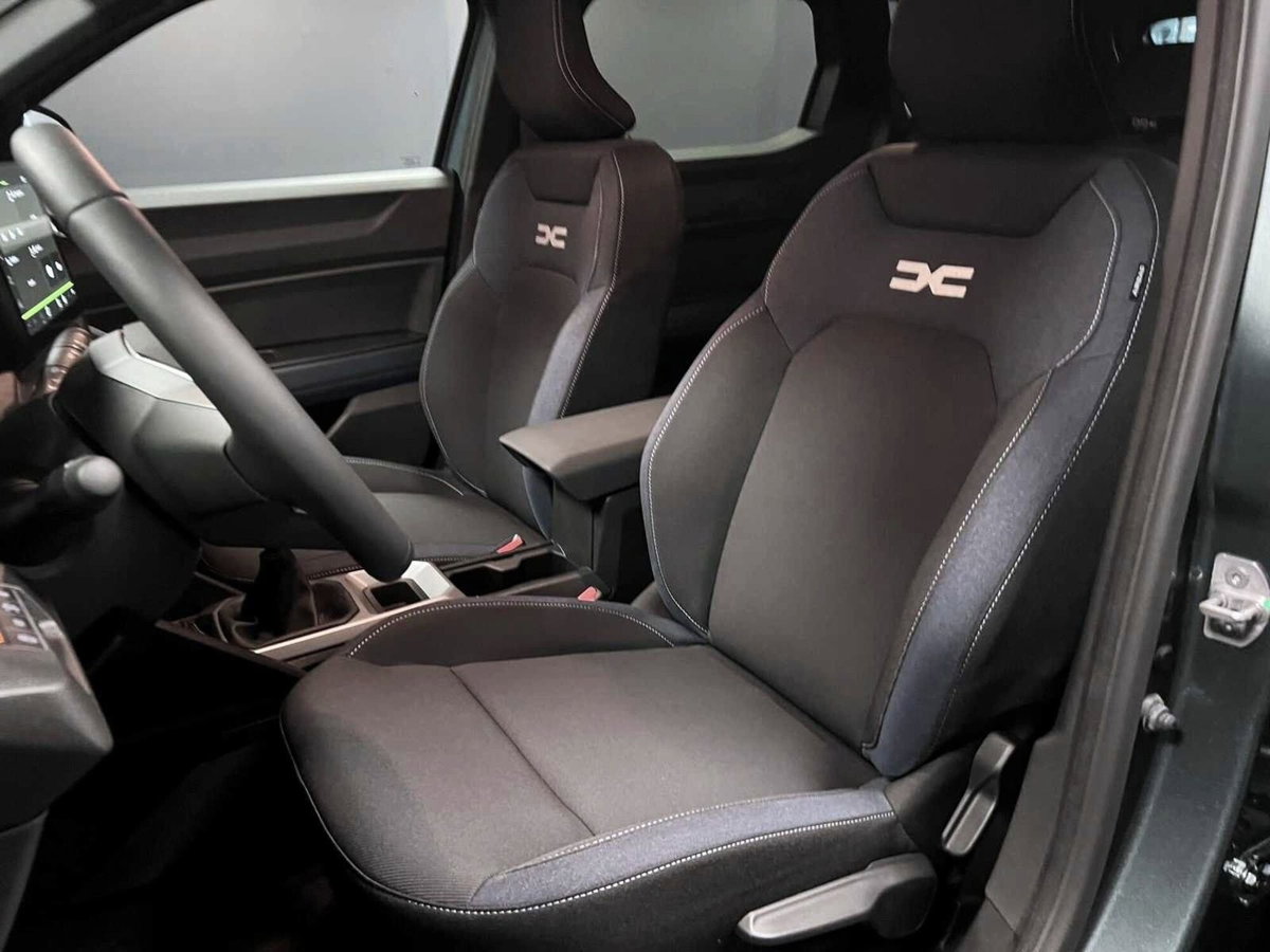 Dacia Duster 1.2 mild hybrid Journey 130cv (13)