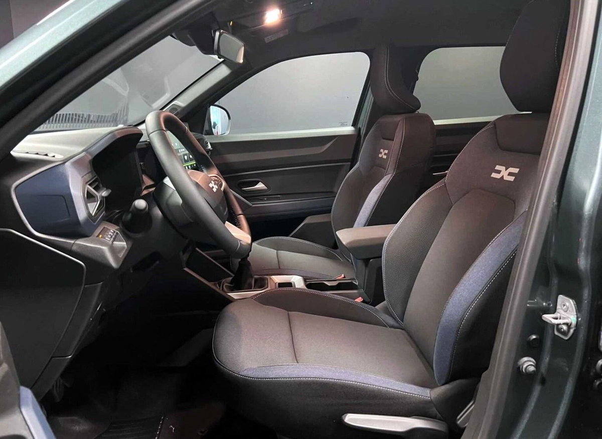 Dacia Duster 1.2 mild hybrid Journey 130cv (3)