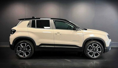 Jeep Avenger 1.2 turbo Summit fwd 100cv (10)